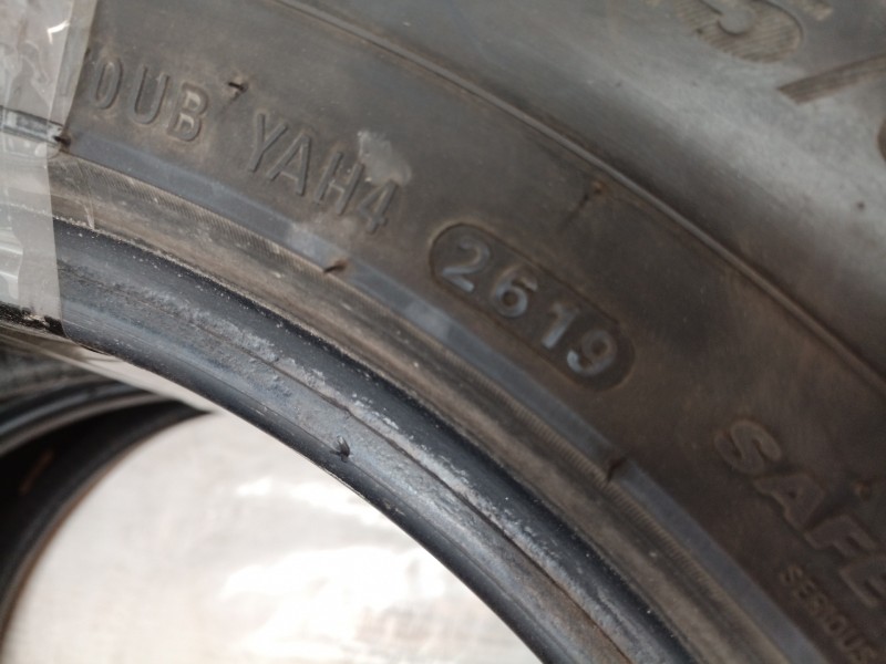 Recambio de neumaticos para » otros... zoe renault zoe ( 2014 ) referencia OEM IAM 225601591W KUMHO 225/60/15 91W (2619)