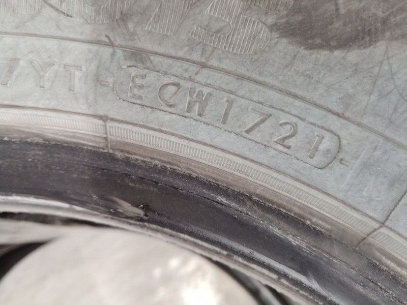 Recambio de neumaticos para » otros... zoe renault zoe ( 2014 ) referencia OEM IAM 205701596H YOKOHAMA 205/70/15 96H (1721)