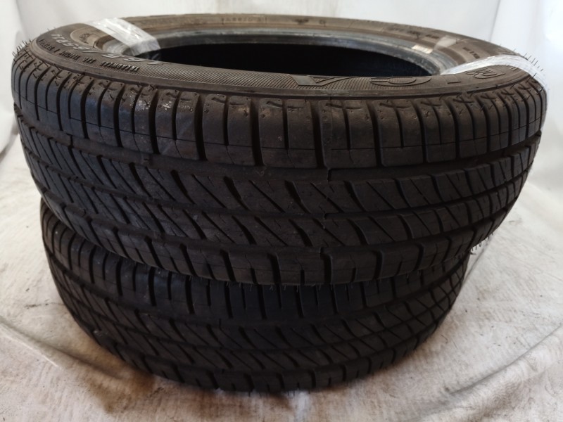 Recambio de neumaticos para » otros... zoe renault zoe ( 2014 ) referencia OEM IAM 165651479T DEBICA 165/65/14 79T (0218)