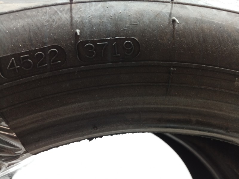 Recambio de neumaticos para » otros... zoe renault zoe ( 2014 ) referencia OEM IAM 165601577H NANKANG 165/60/15 77H (3719)