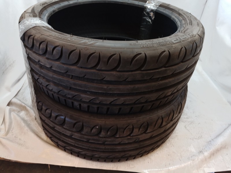 Recambio de neumaticos para » otros... zoe renault zoe ( 2014 ) referencia OEM IAM 215451893Y KORMORAN 215/45/18 93Y (1321)