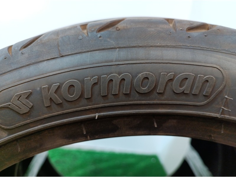Recambio de neumaticos para » otros... zoe renault zoe ( 2014 ) referencia OEM IAM 215451893Y KORMORAN 215/45/ZR18/93Y (2221)