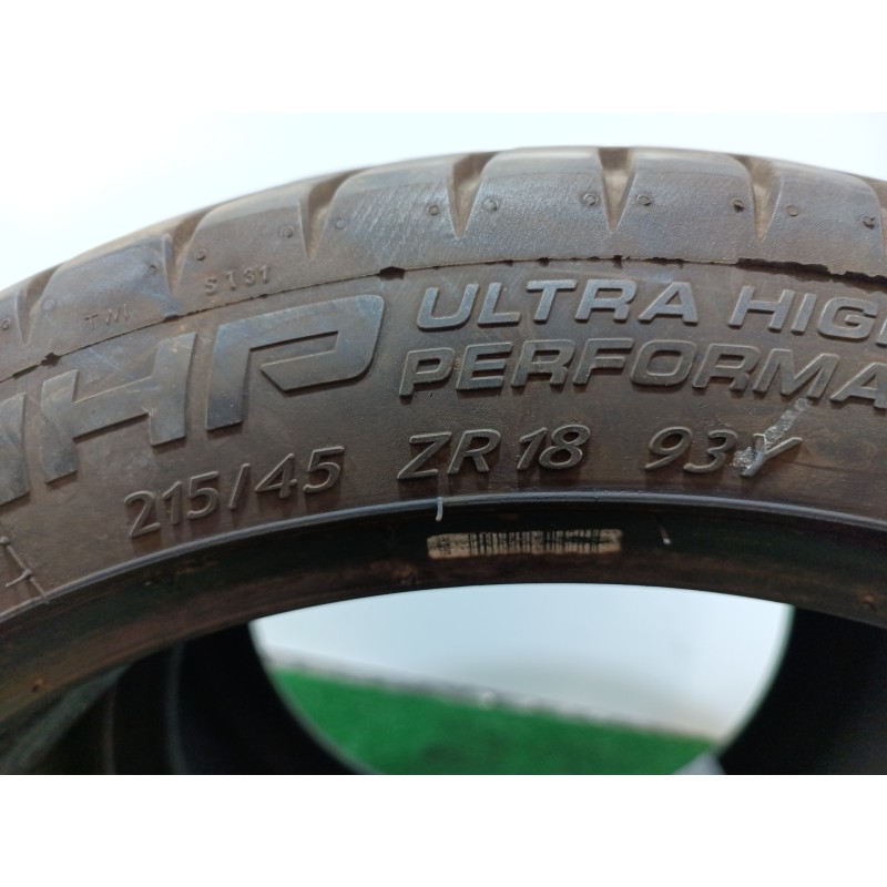 Recambio de neumaticos para » otros... zoe renault zoe ( 2014 ) referencia OEM IAM 215451893Y KORMORAN 215/45/ZR18/93Y (2221)