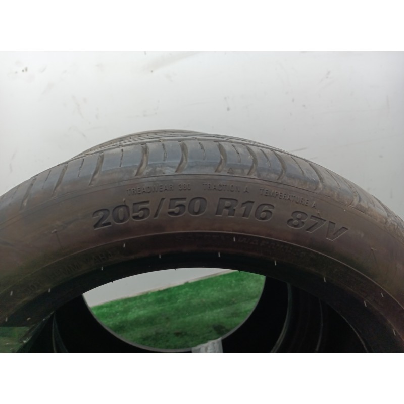 Recambio de neumaticos para » otros... zoe renault zoe ( 2014 ) referencia OEM IAM 205501687V KUMHO 205/50/R16/87V (0121)