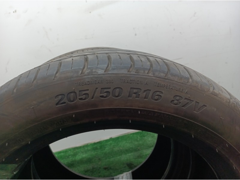 Recambio de neumaticos para » otros... zoe renault zoe ( 2014 ) referencia OEM IAM 205501687V KUMHO 205/50/R16/87V (0121)