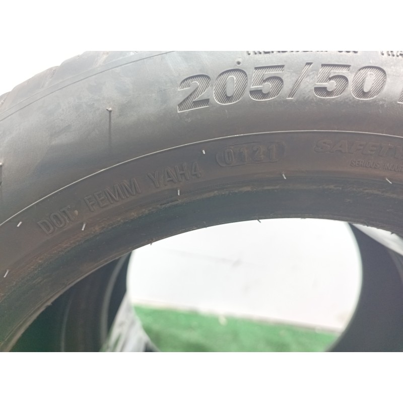 Recambio de neumaticos para » otros... zoe renault zoe ( 2014 ) referencia OEM IAM 205501687V KUMHO 205/50/R16/87V (0121)