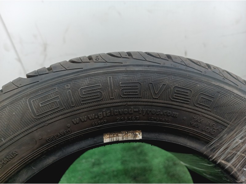 Recambio de neumaticos para » otros... zoe renault zoe ( 2014 ) referencia OEM IAM 165651377T GISLAVED 165/65/R13/77T (0320)