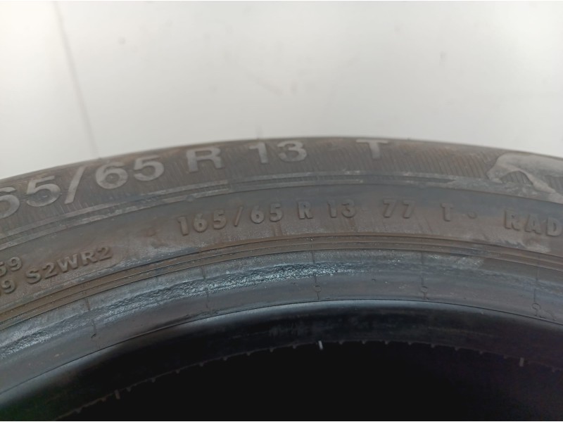 Recambio de neumaticos para » otros... zoe renault zoe ( 2014 ) referencia OEM IAM 165651377T GISLAVED 165/65/R13/77T (0320)
