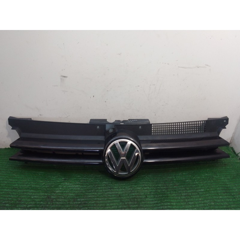 Recambio de rejilla delantera para volkswagen golf iv (1j1) 1.4 16v referencia OEM IAM   