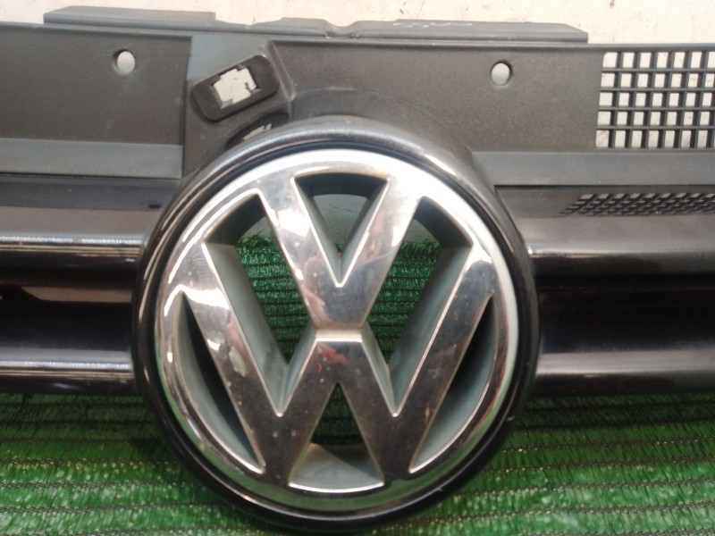 Recambio de rejilla delantera para volkswagen golf iv (1j1) 1.4 16v referencia OEM IAM   