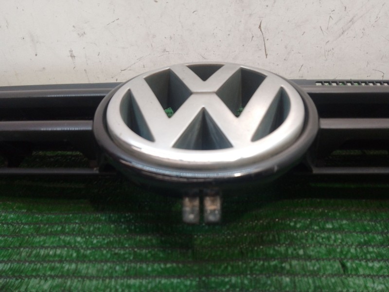 Recambio de rejilla delantera para volkswagen golf iv (1j1) 1.4 16v referencia OEM IAM   