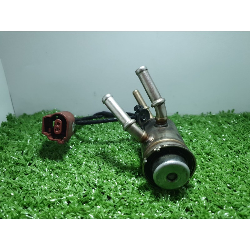 Recambio de inyector para volkswagen caddy v skn / bbdtrex0 2.0 tdi 102cv / 75kw referencia OEM IAM 05l131113J 05l131113J 044402