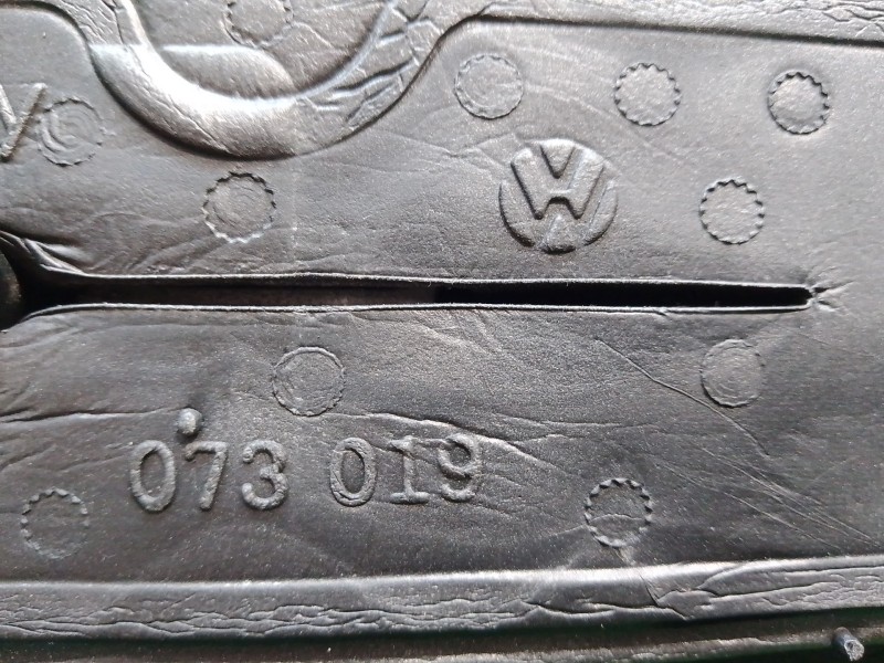 Recambio de retrovisor izquierdo para volkswagen touran (1t1, 1t2) 2.0 tdi 16v referencia OEM IAM 1T0857933 073015 LLL1 010744