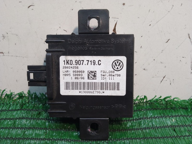 Recambio de modulo electronico para volkswagen touran (1t1, 1t2) 2.0 tdi 16v referencia OEM IAM 1K0907719C 198006E798J 28024256