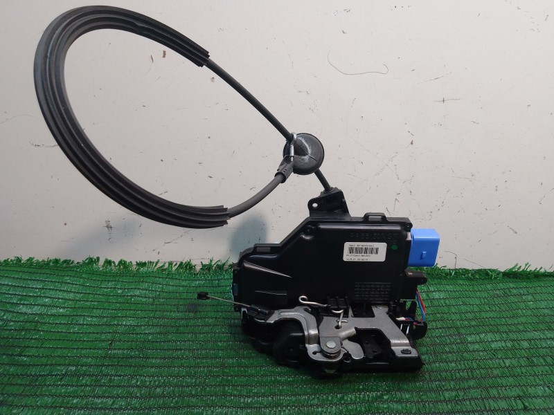 Recambio de cerradura puerta delantera derecha para volkswagen touran (1t1, 1t2) 2.0 tdi 16v referencia OEM IAM 3D1837016AC 3D18