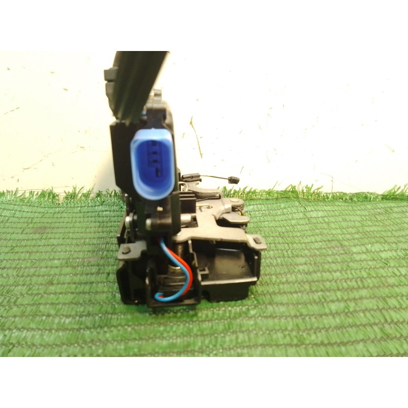 Recambio de cerradura puerta trasera izquierda para volkswagen touran (1t1, 1t2) 2.0 tdi 16v referencia OEM IAM 7L0839015D 7L083
