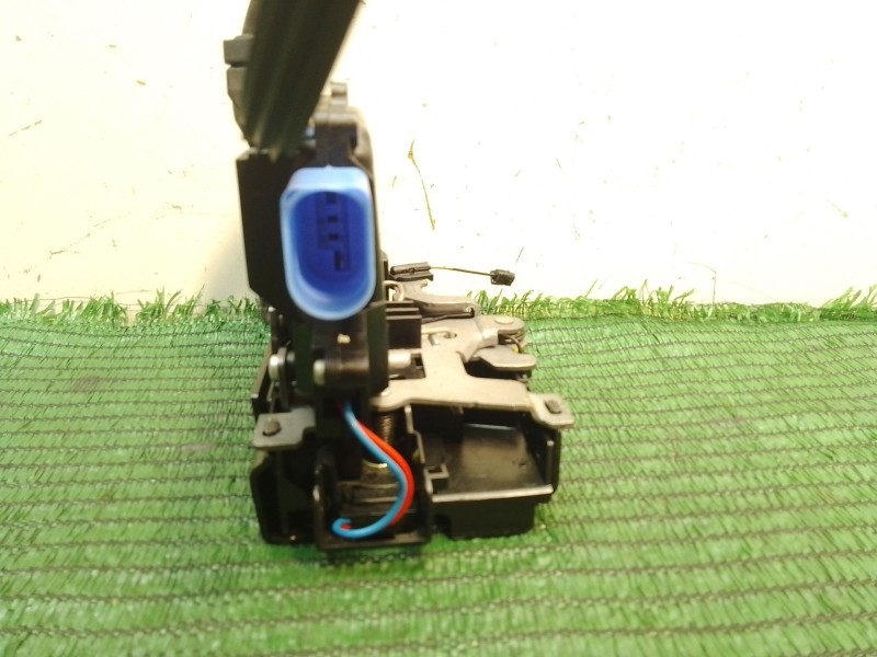 Recambio de cerradura puerta trasera izquierda para volkswagen touran (1t1, 1t2) 2.0 tdi 16v referencia OEM IAM 7L0839015D 7L083