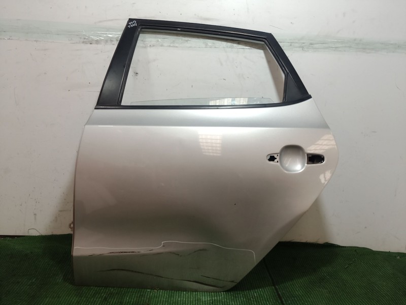 Recambio de puerta trasera izquierda para hyundai i30 (fd) 1.6 referencia OEM IAM   