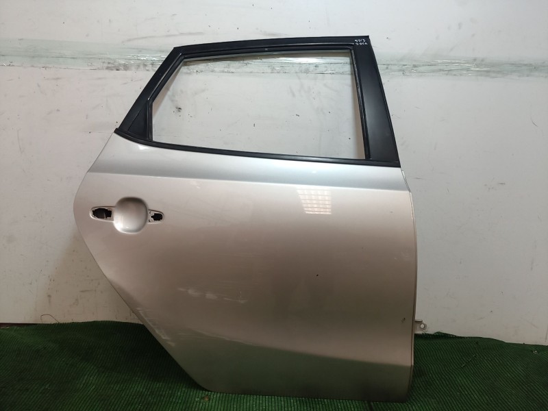Recambio de puerta trasera derecha para hyundai i30 (fd) 1.6 referencia OEM IAM   