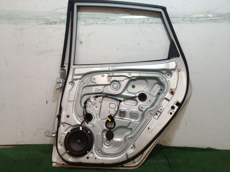 Recambio de puerta trasera derecha para hyundai i30 (fd) 1.6 referencia OEM IAM   