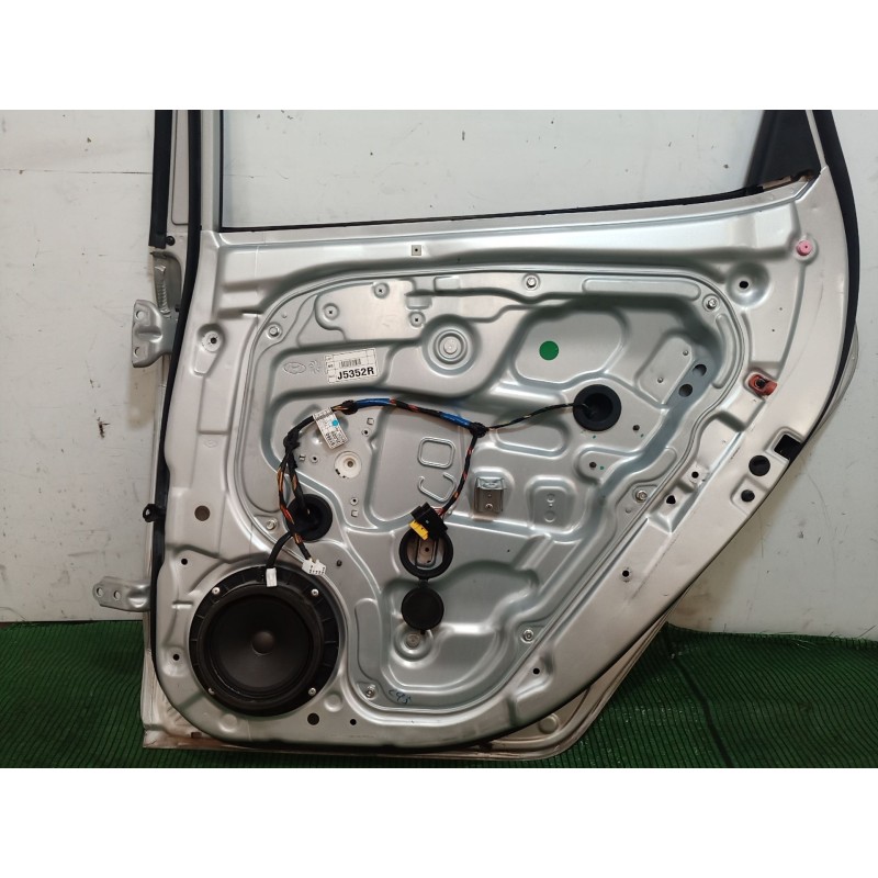 Recambio de puerta trasera derecha para hyundai i30 (fd) 1.6 referencia OEM IAM   