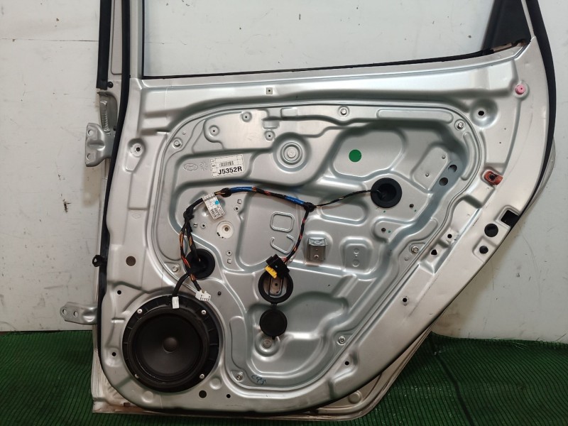 Recambio de puerta trasera derecha para hyundai i30 (fd) 1.6 referencia OEM IAM   