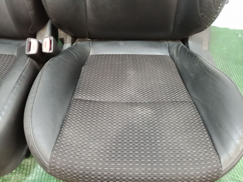 Recambio de juego asientos completo para hyundai i30 (fd) 1.6 referencia OEM IAM   