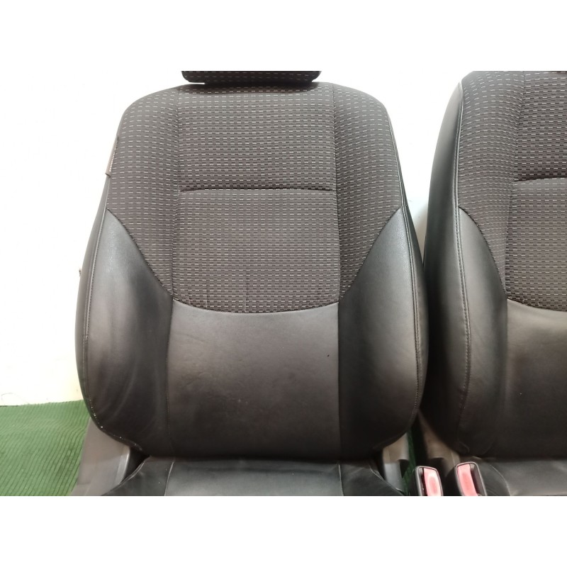 Recambio de juego asientos completo para hyundai i30 (fd) 1.6 referencia OEM IAM   
