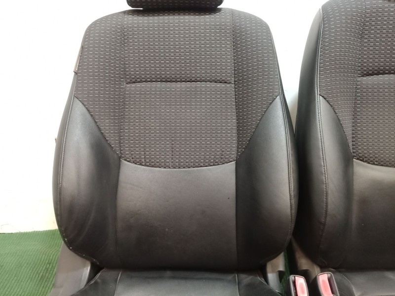 Recambio de juego asientos completo para hyundai i30 (fd) 1.6 referencia OEM IAM   