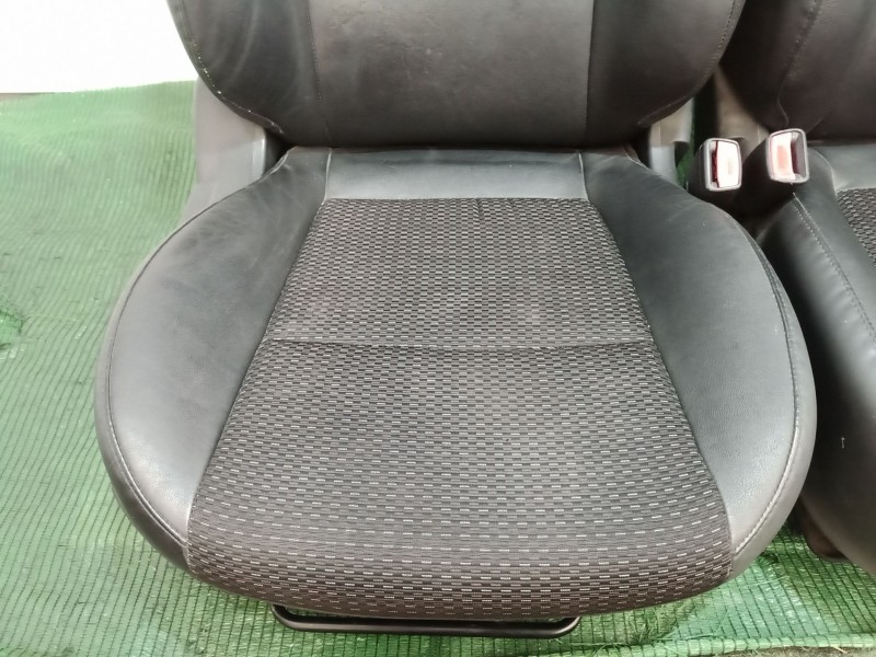 Recambio de juego asientos completo para hyundai i30 (fd) 1.6 referencia OEM IAM   