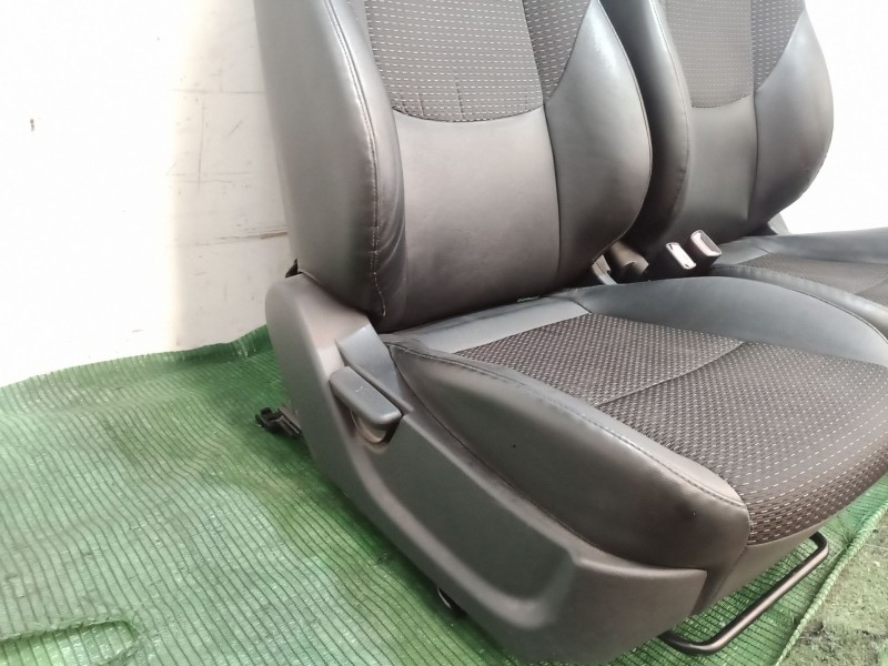 Recambio de juego asientos completo para hyundai i30 (fd) 1.6 referencia OEM IAM   