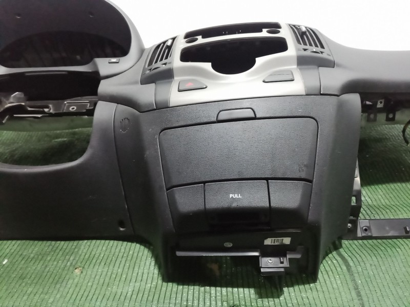 Recambio de salpicadero para hyundai i30 (fd) 1.6 referencia OEM IAM   