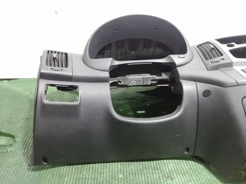 Recambio de salpicadero para hyundai i30 (fd) 1.6 referencia OEM IAM   