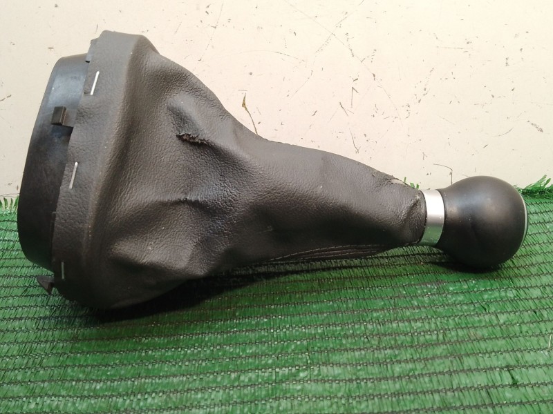 Recambio de pomo palanca cambio para volkswagen touran (1t1, 1t2) 2.0 tdi 16v referencia OEM IAM 1T0711456 1T0711113AEUTG 407065