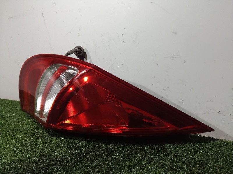 Recambio de piloto trasero izquierdo para hyundai i30 (fd) 1.6 referencia OEM IAM   