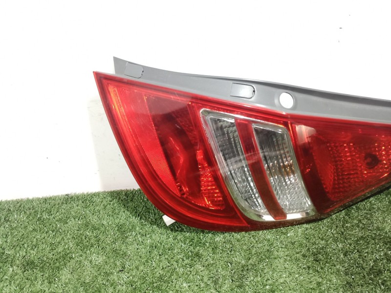 Recambio de piloto trasero derecho para hyundai i30 (fd) 1.6 referencia OEM IAM   