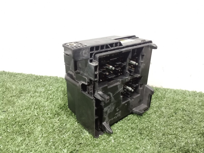 Recambio de caja reles / fusibles para hyundai i30 (fd) 1.6 referencia OEM IAM   
