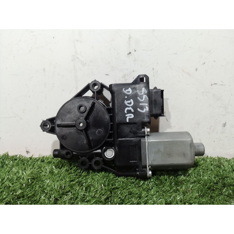 Recambio de motor elevalunas delantero derecho para hyundai i30 (fd) 1.6 referencia OEM IAM   