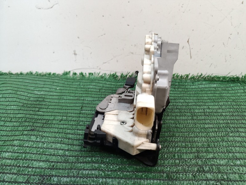 Recambio de cerradura puerta delantera derecha para seat altea (5p1) 1.9 tdi referencia OEM IAM   