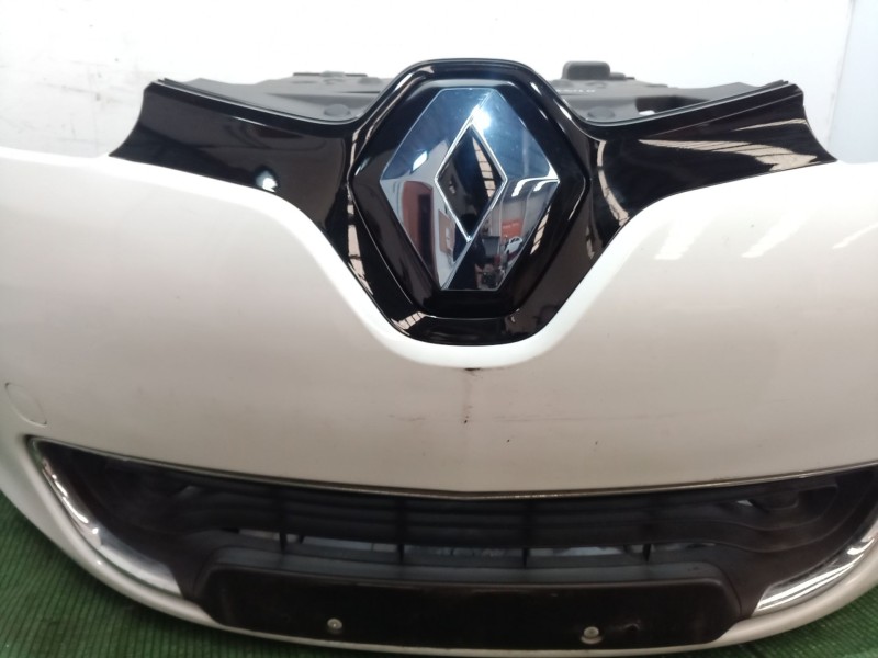 Recambio de paragolpes delantero para renault zoe 2014 referencia OEM IAM   