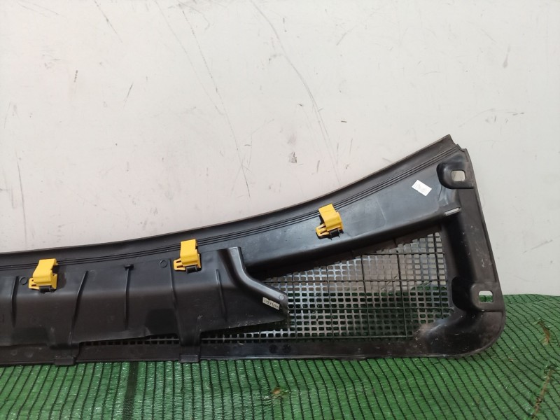 Recambio de torpedo para renault zoe 2014 referencia OEM IAM 668118 668118 668118