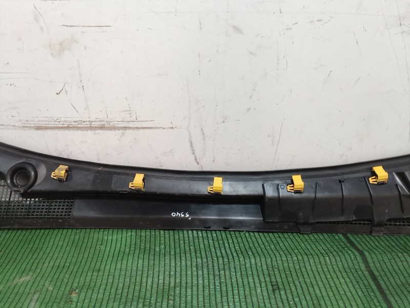 Recambio de torpedo para renault zoe 2014 referencia OEM IAM 668118 668118 668118