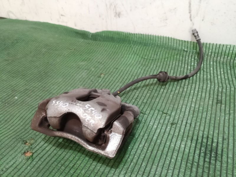 Recambio de pinza freno delantera izquierda para renault zoe 2014 referencia OEM IAM 8863D 8863D 8863D