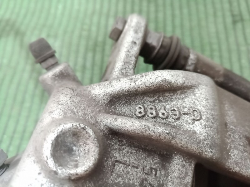 Recambio de pinza freno delantera izquierda para renault zoe 2014 referencia OEM IAM 8863D 8863D 8863D