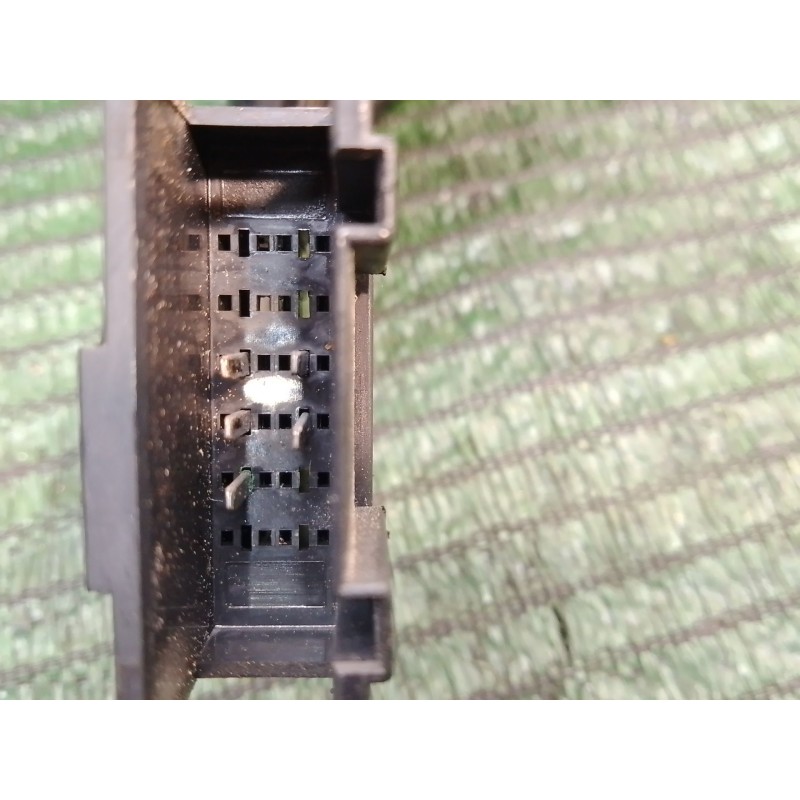 Recambio de retrovisor izquierdo para volkswagen golf iv (1j1) 1.4 16v referencia OEM IAM 010509 010509 010509