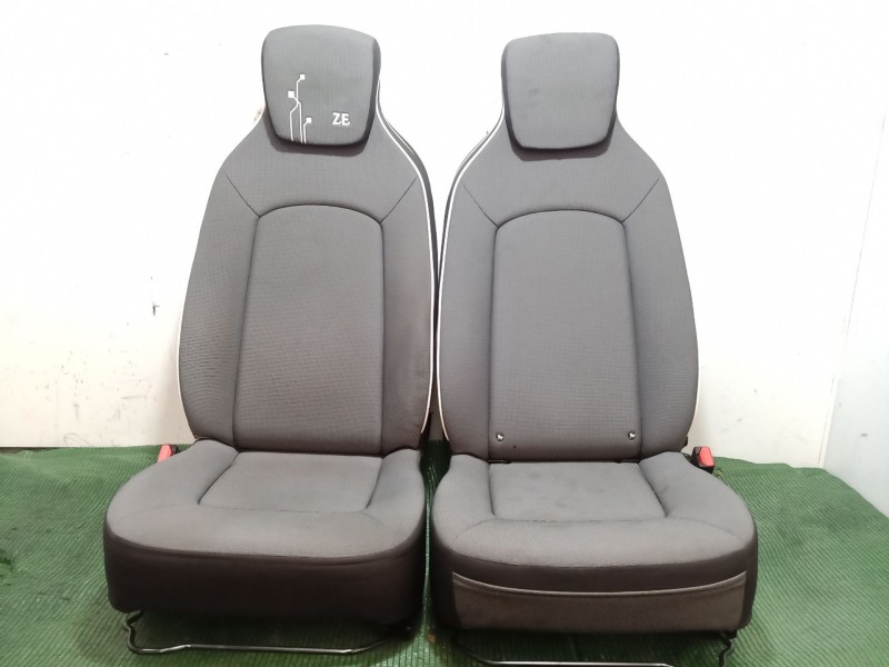 Recambio de juego de asientos completo para renault zoe 2014 referencia OEM IAM   