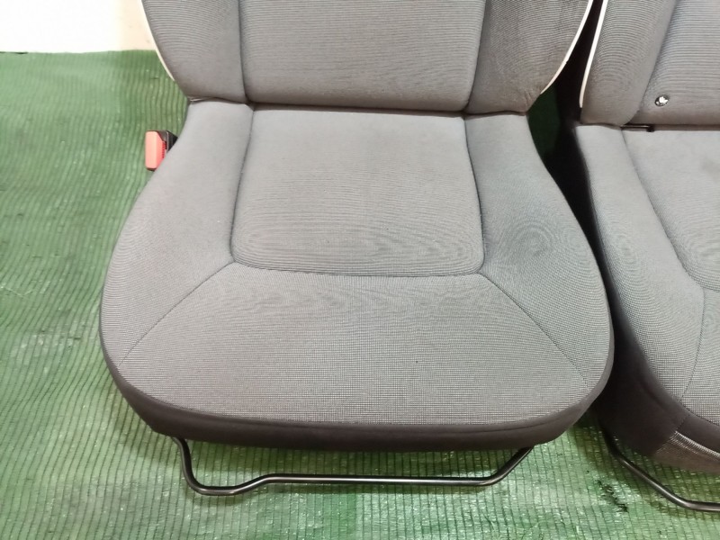Recambio de juego de asientos completo para renault zoe 2014 referencia OEM IAM   