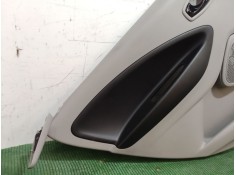 Recambio de guarnecido puerta trasera izquierda para renault zoe 2014 referencia OEM IAM    2