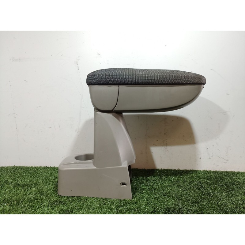 Recambio de consola central trasera para renault zoe 2014 referencia OEM IAM 8201256985 8201256985 8201256985