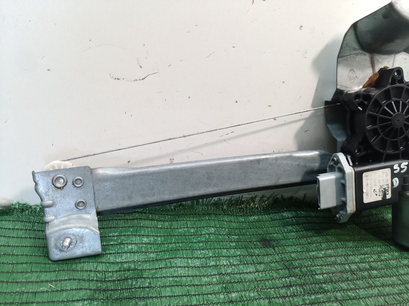 Recambio de elevalunas delantero derecho para renault zoe 2014 referencia OEM IAM   